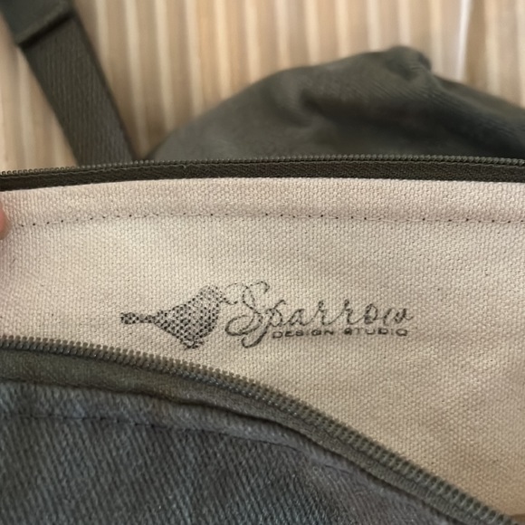 Sparrow Design Studio crossbody floral bag - Picture 4 of 5